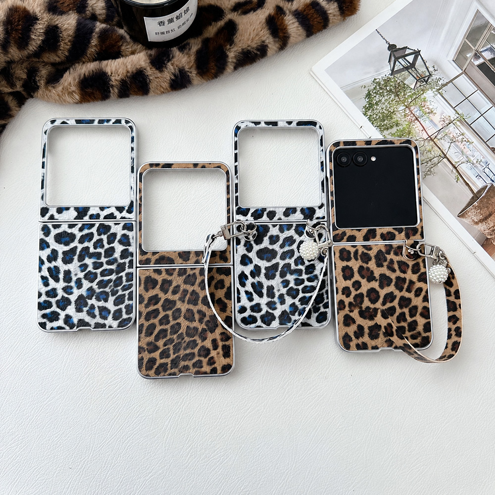 Women Accessories Jewelry - เคสโทรศัพท์พับลายเสือดาวสำหรับโมโตโรล่า ราซ 60 50 อัลตร้าพร้อมสายรัดข้อมือแบบถอดได้ฝาครอบกันกระแทกป้องกันการตกกระแทก