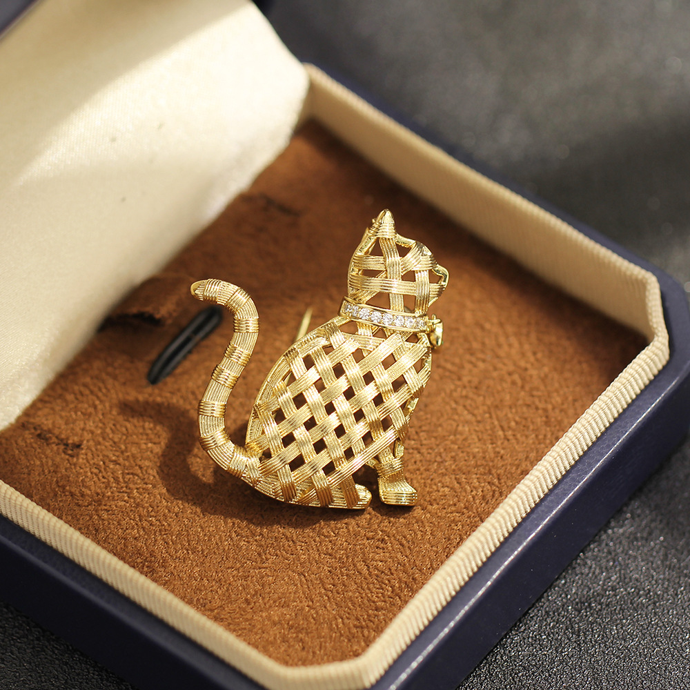 Brooch Pin Gold - เข็มกลัดรูปแมวน่ารัก ประดับเพชร ดีไซน์สวยหรู ใช้งานได้หลากหลาย เหมาะสำหรับผู้หญิง