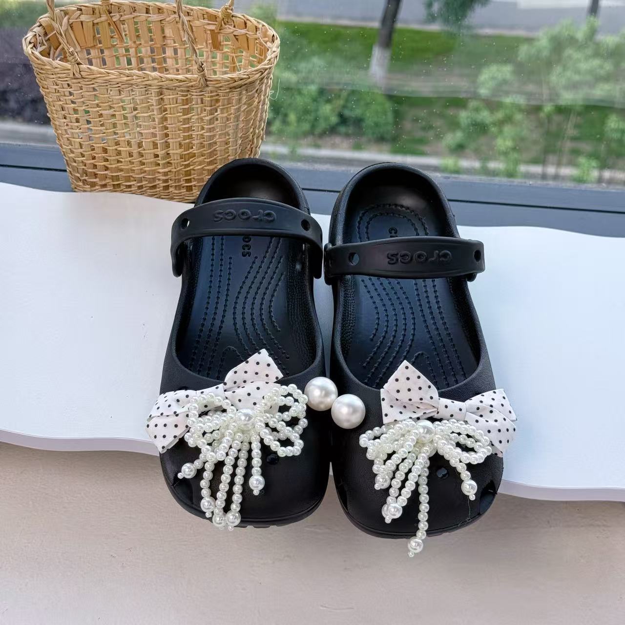 ชุดจี้ตกแต่งรองเท้าแบบดั้งเดิม - Women Accessories Pack บทวิจารณ์และราคา